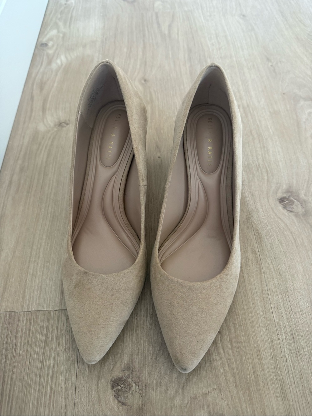 Kelly & Katie Pointed Toe Pumps - Beige